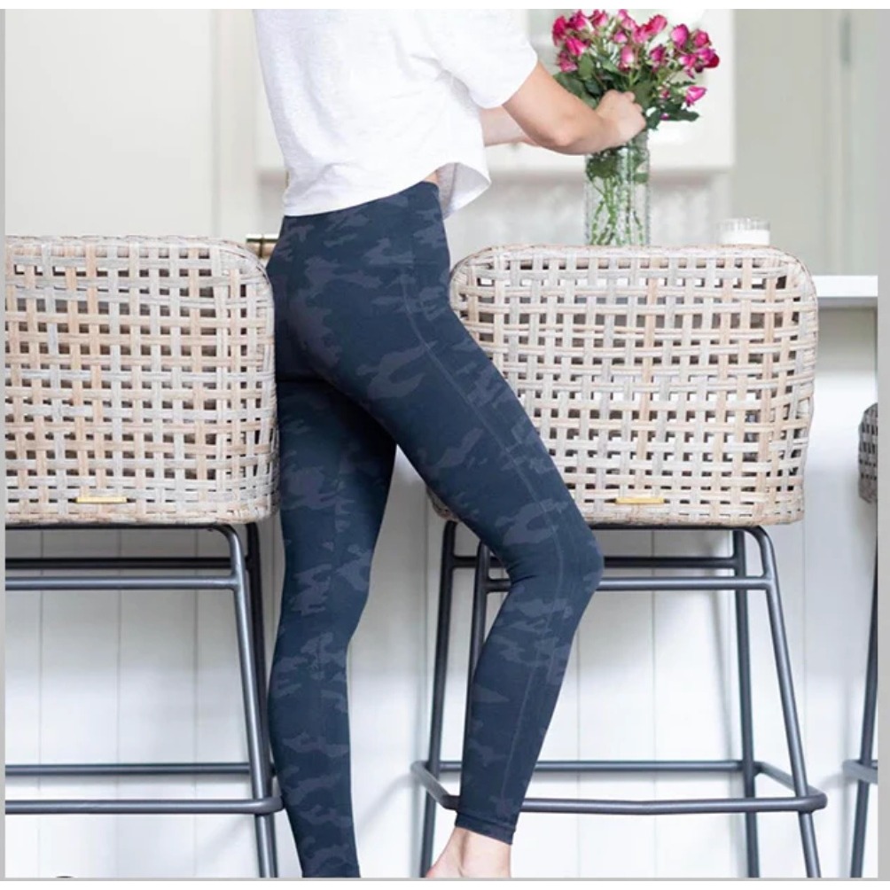 Spanx Look At Me Now Seamless Leggings Navy Blue Camo High Waisted Activewear